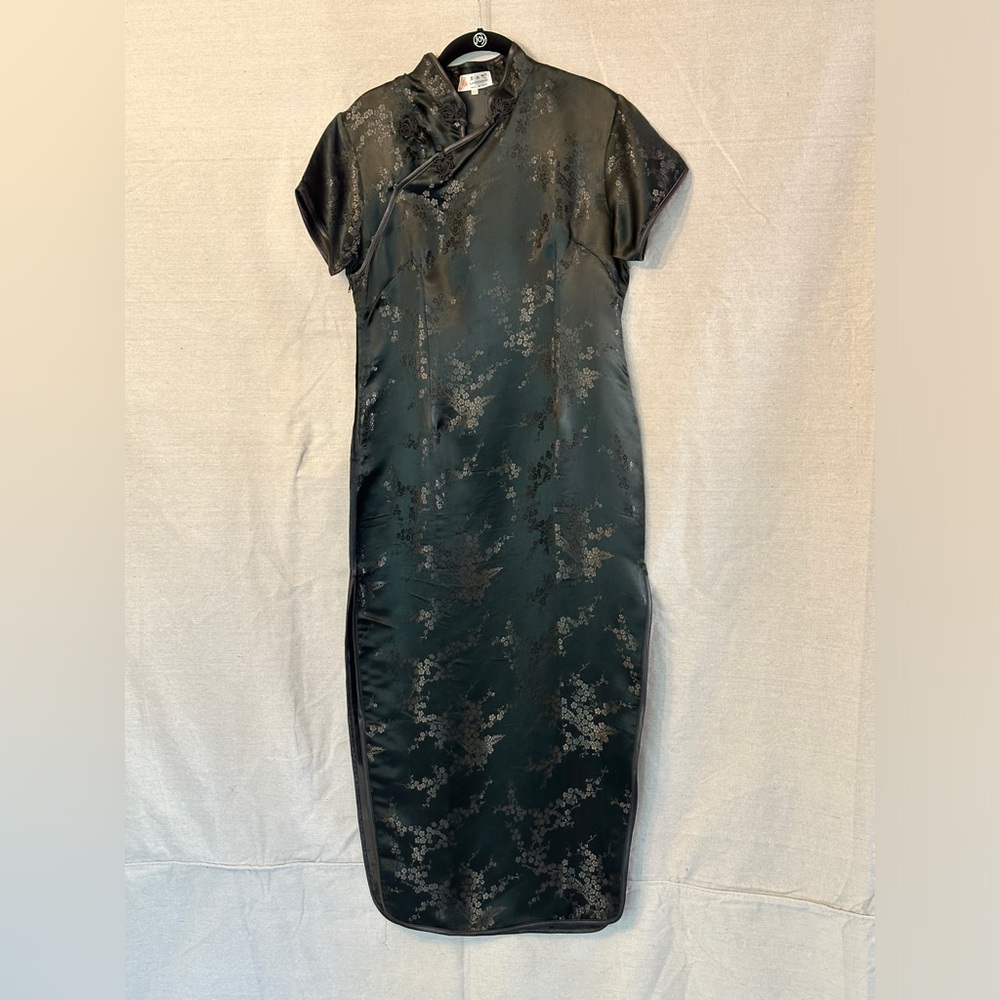 Black Cherry Blossom Patterned Chinese Qipao Style Dress